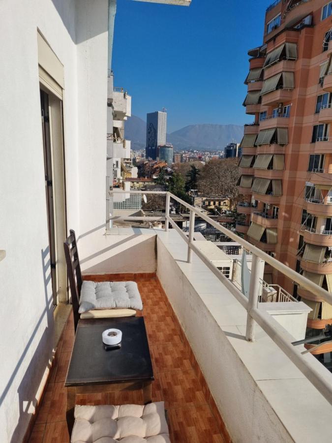 Sky Apartament. Bllok District Тирана Екстер'єр фото