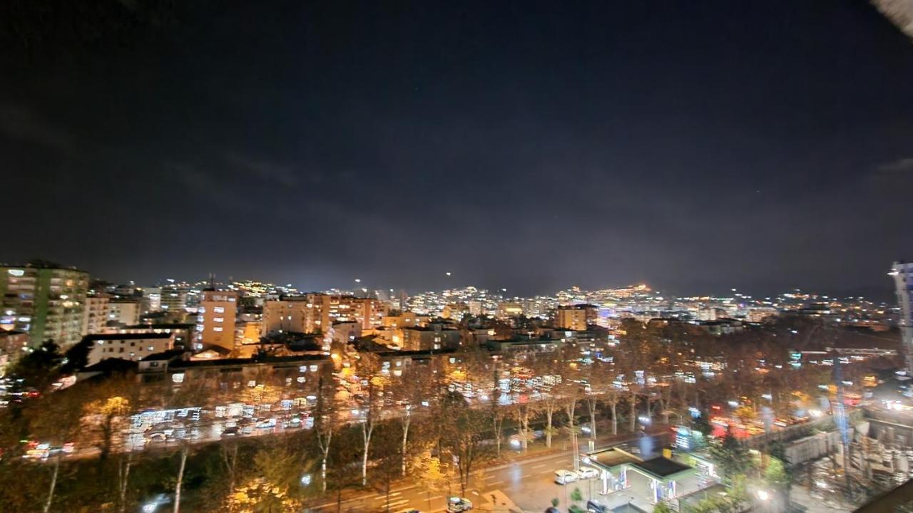 Sky Apartament. Bllok District Тирана Екстер'єр фото